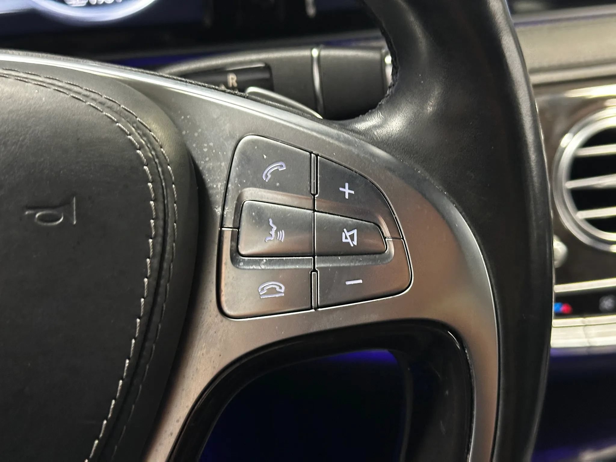 Used 2016 Mercedes-Benz S 550 Sedan image 31