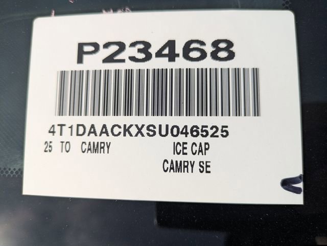 Used 2025 Toyota Camry SE image 34