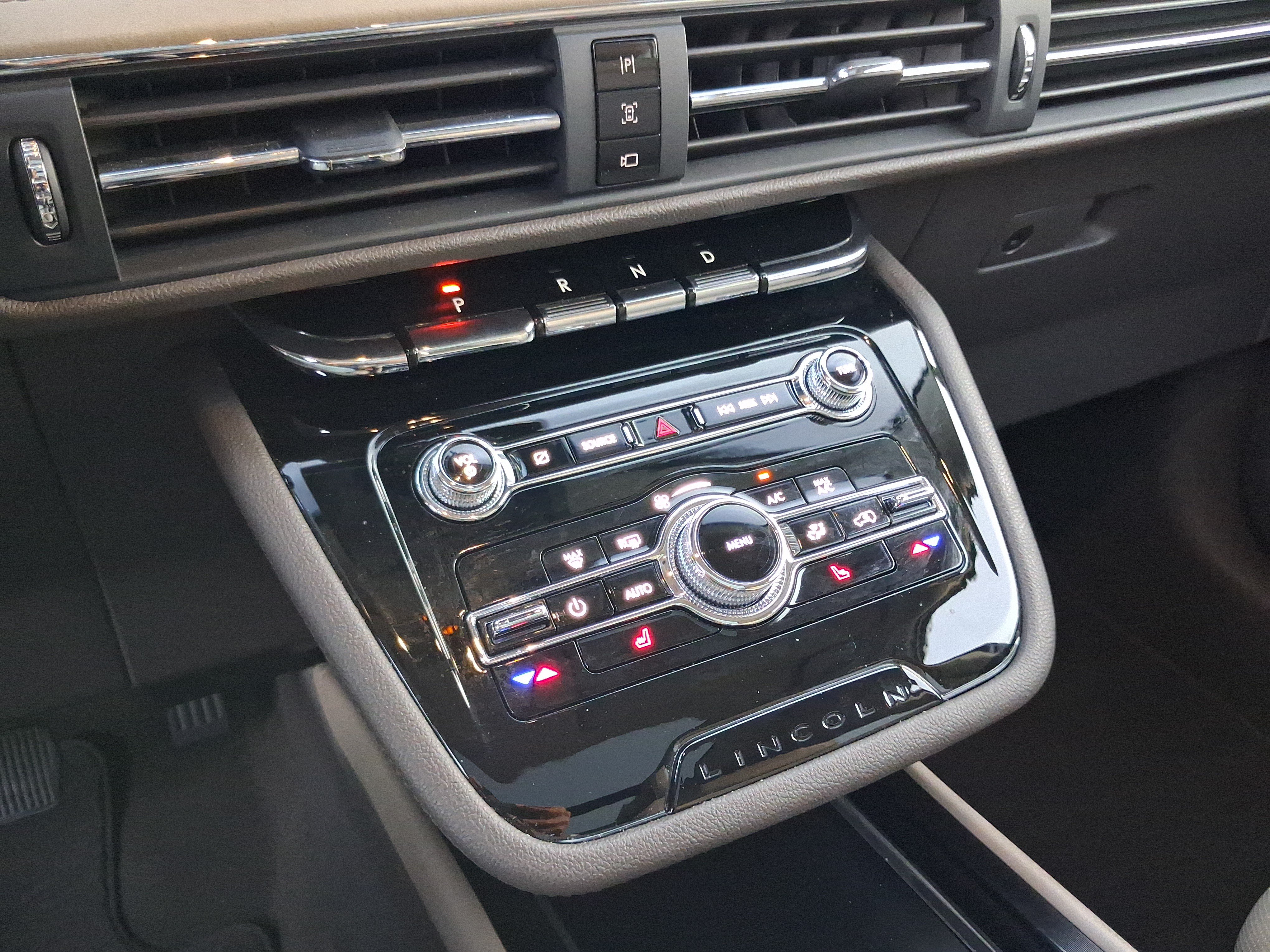 Certified 2021 Lincoln Corsair FWD w/ Premium Package image 21