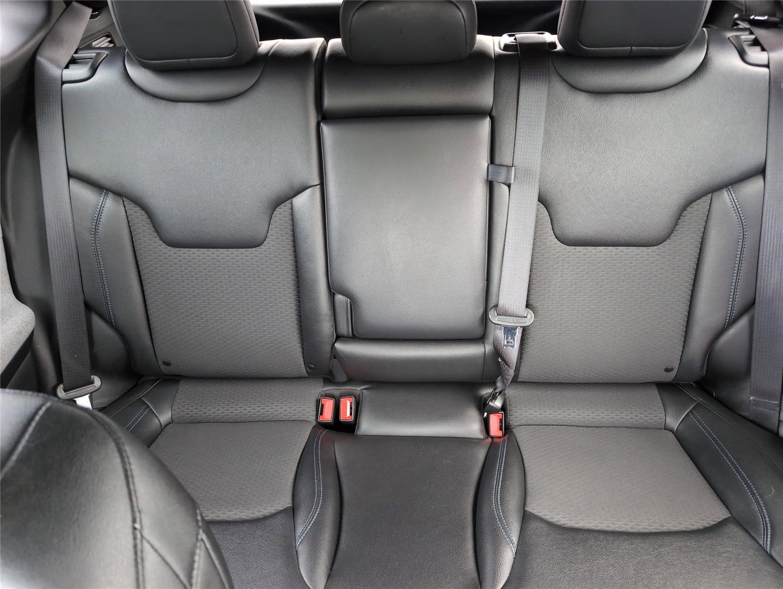 Used 2024 Jeep Compass Latitude AWD/4WD image 24