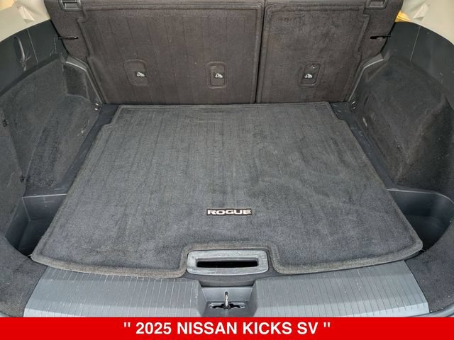 Certified 2025 Nissan Kicks SV AWD/4WD image 32