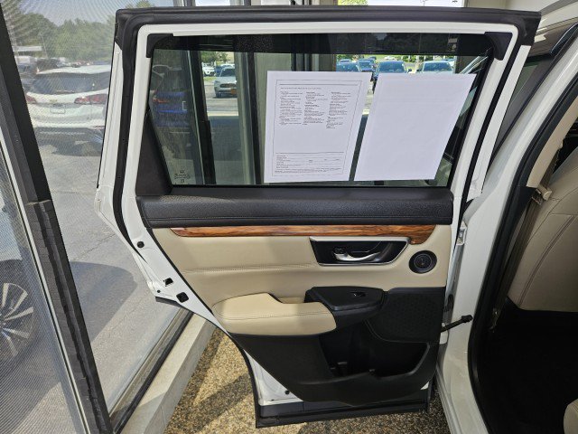 Used 2018 Honda CR-V Touring image 17
