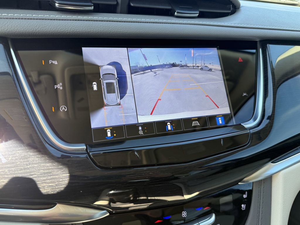 Used 2024 Cadillac XT6 Premium Luxury w/ Technology Package image 19