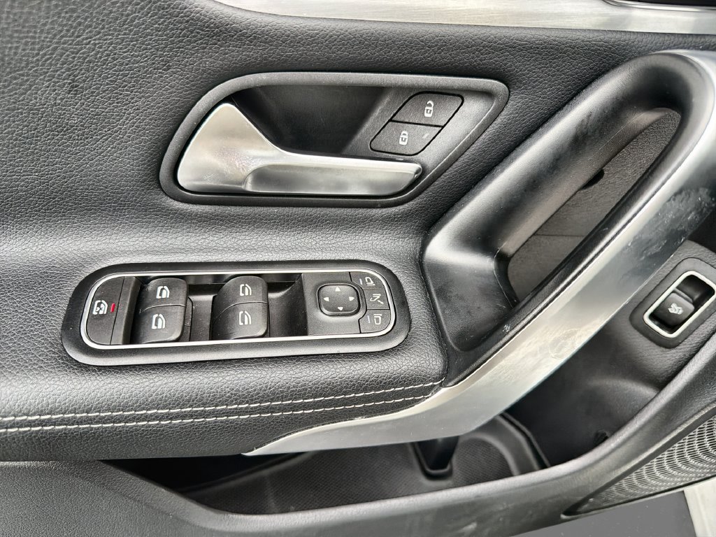 Used 2025 Mercedes-Benz CLA 250 4MATIC image 22