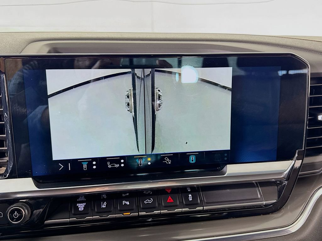 Used 2024 Chevrolet Silverado 3500 High Country w/ High Country Premium Package image 45