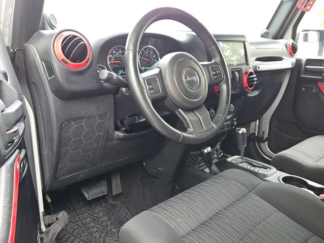 Used 2011 Jeep Wrangler Sahara AWD/4WD image 11