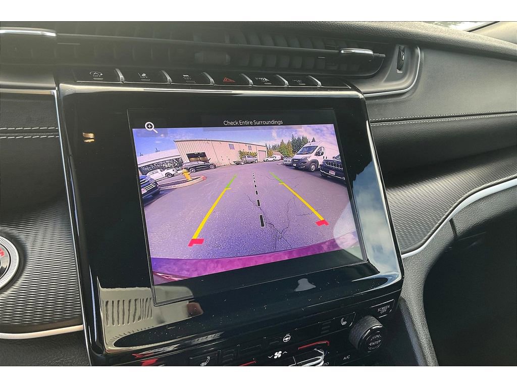 Used 2024 Jeep Grand Cherokee L Laredo image 21