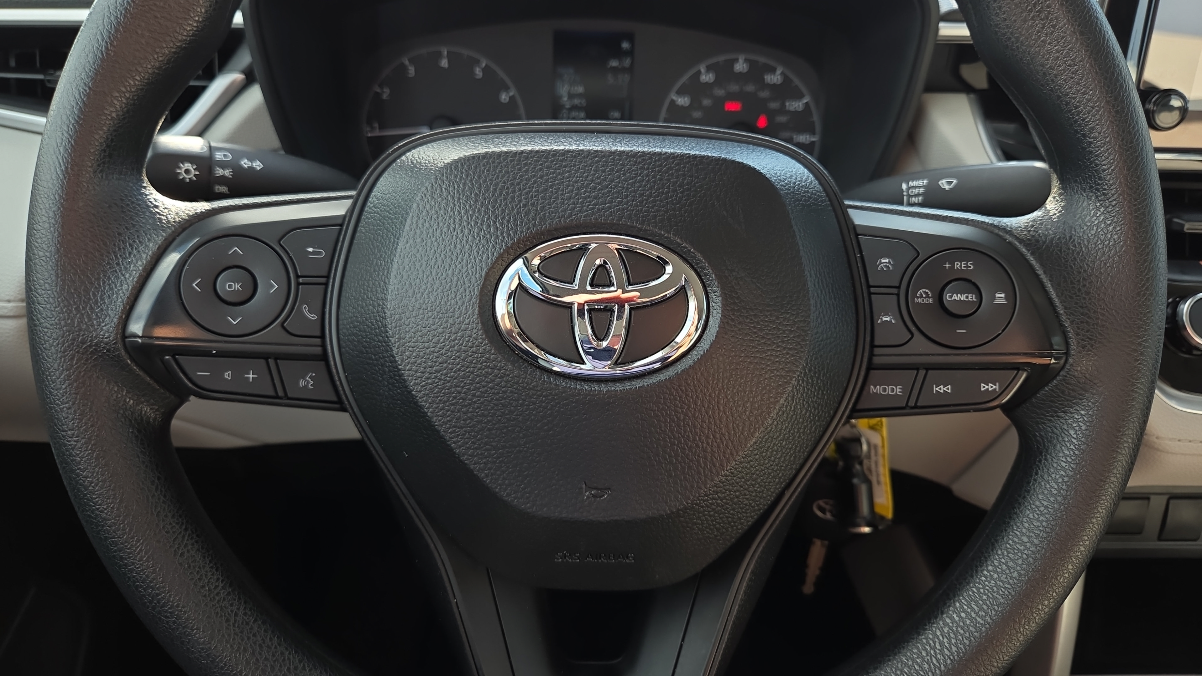 Certified 2025 Toyota Corolla Cross L FWD image 26