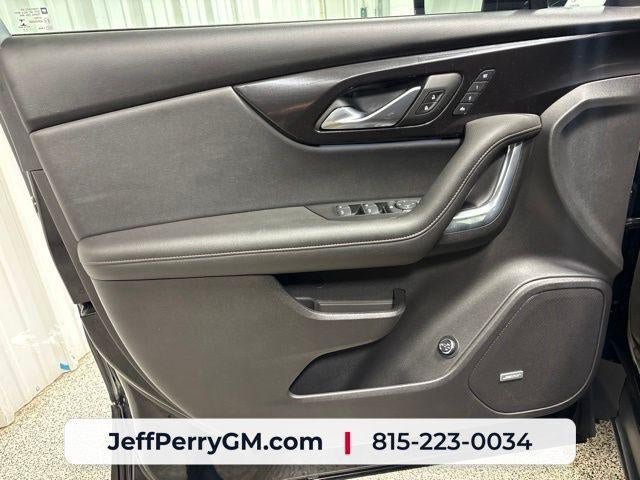 Used 2019 Chevrolet Blazer Premier w/ Sun and Wheels Package AWD/4WD image 12