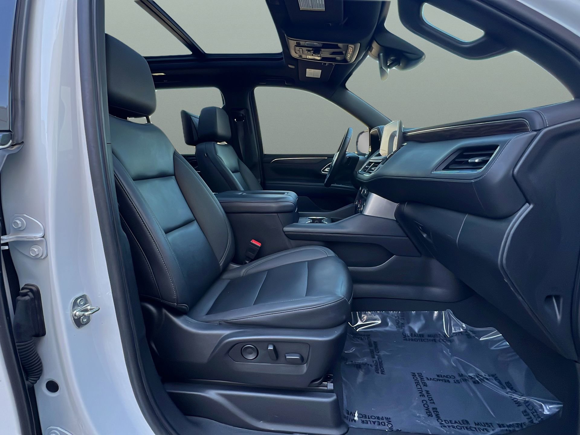 Used 2023 Chevrolet Tahoe Z71 w/ Luxury Package image 33