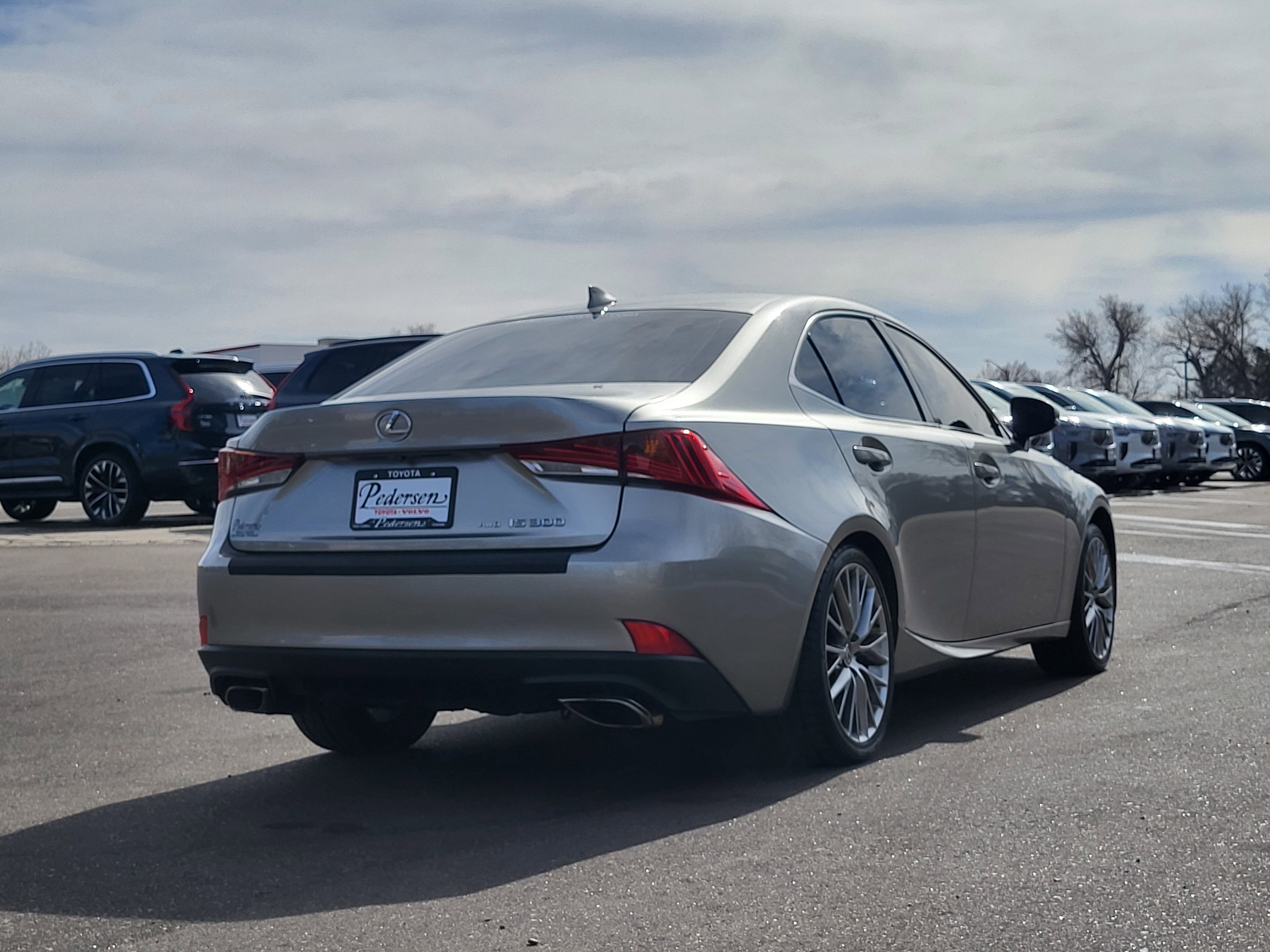 Used 2017 Lexus IS 300 AWD image 7