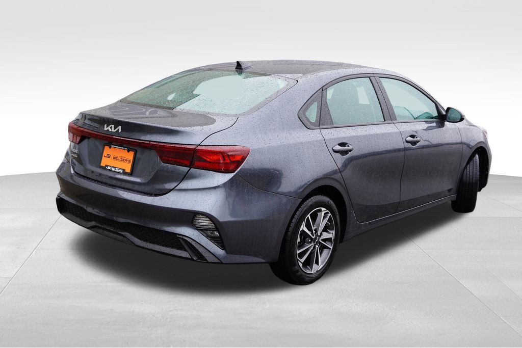 Certified 2024 Kia Forte LXS w/ LXS Technology Package FWD image 5