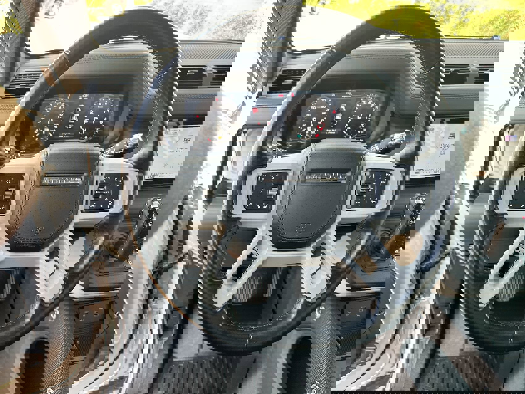 Used 2021 Land Rover Defender 110 X-Dynamic HSE image 14