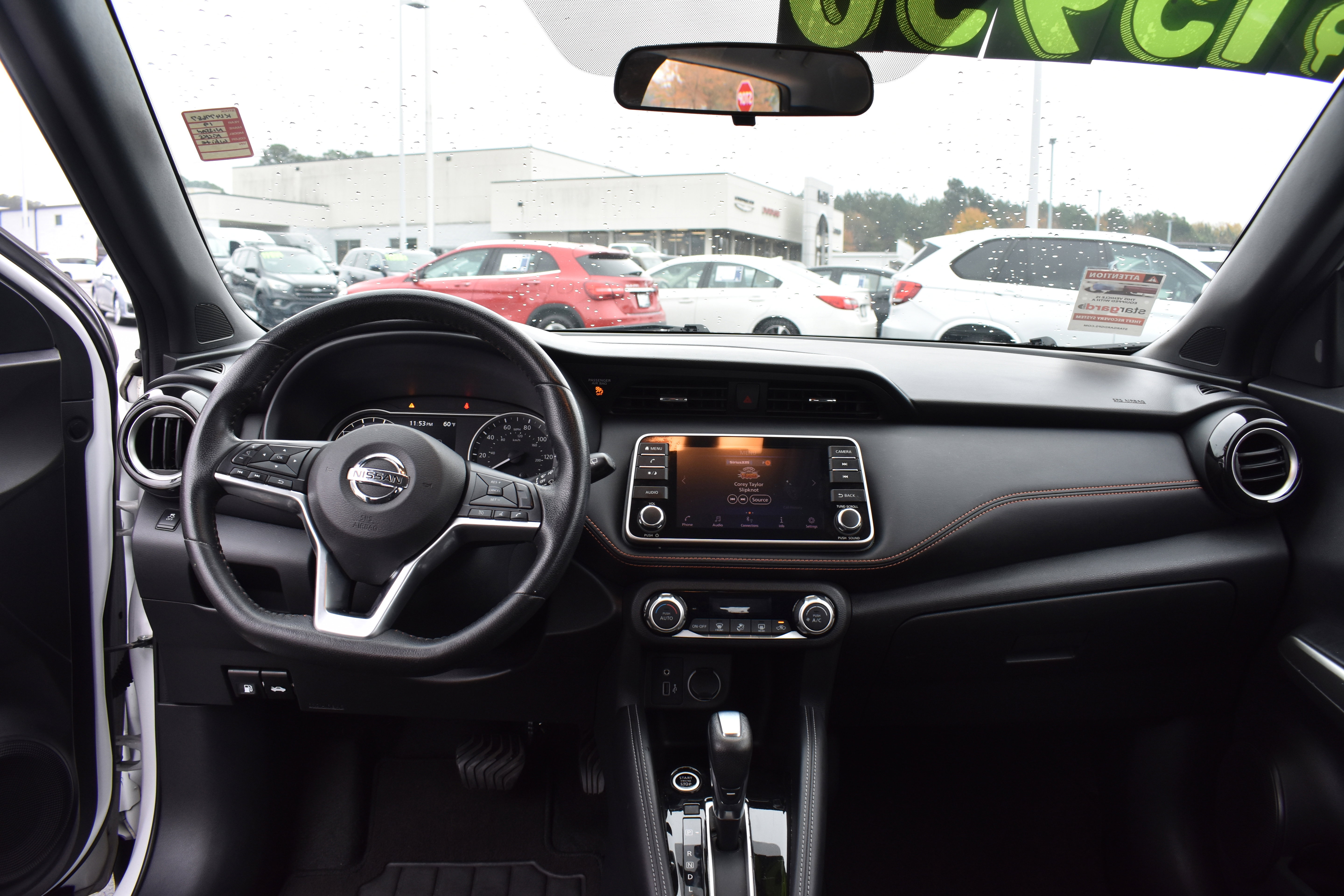 Used 2019 Nissan Kicks SR w/ Exterior Package image 28