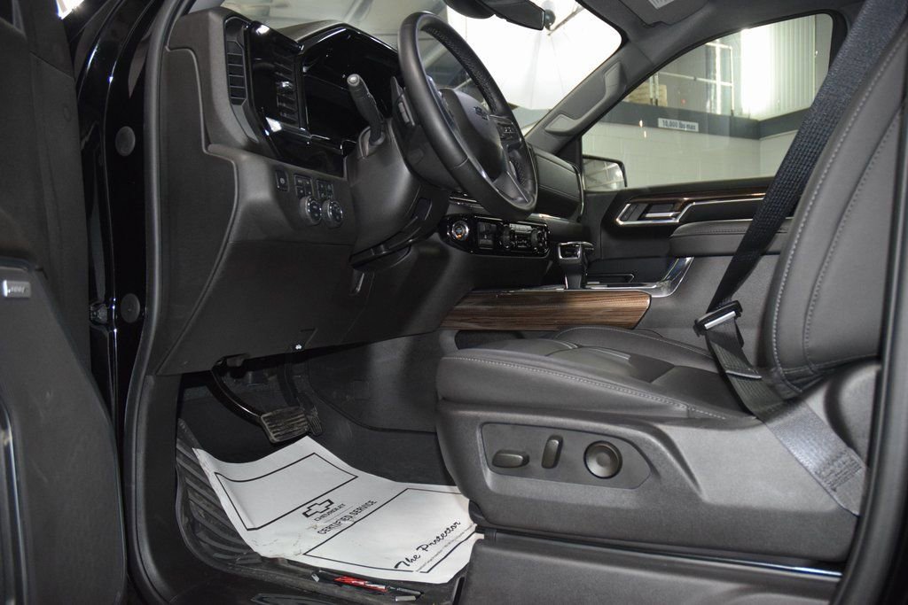 Used 2024 Chevrolet Silverado 1500 RST w/ RST All Star Premium Package image 35