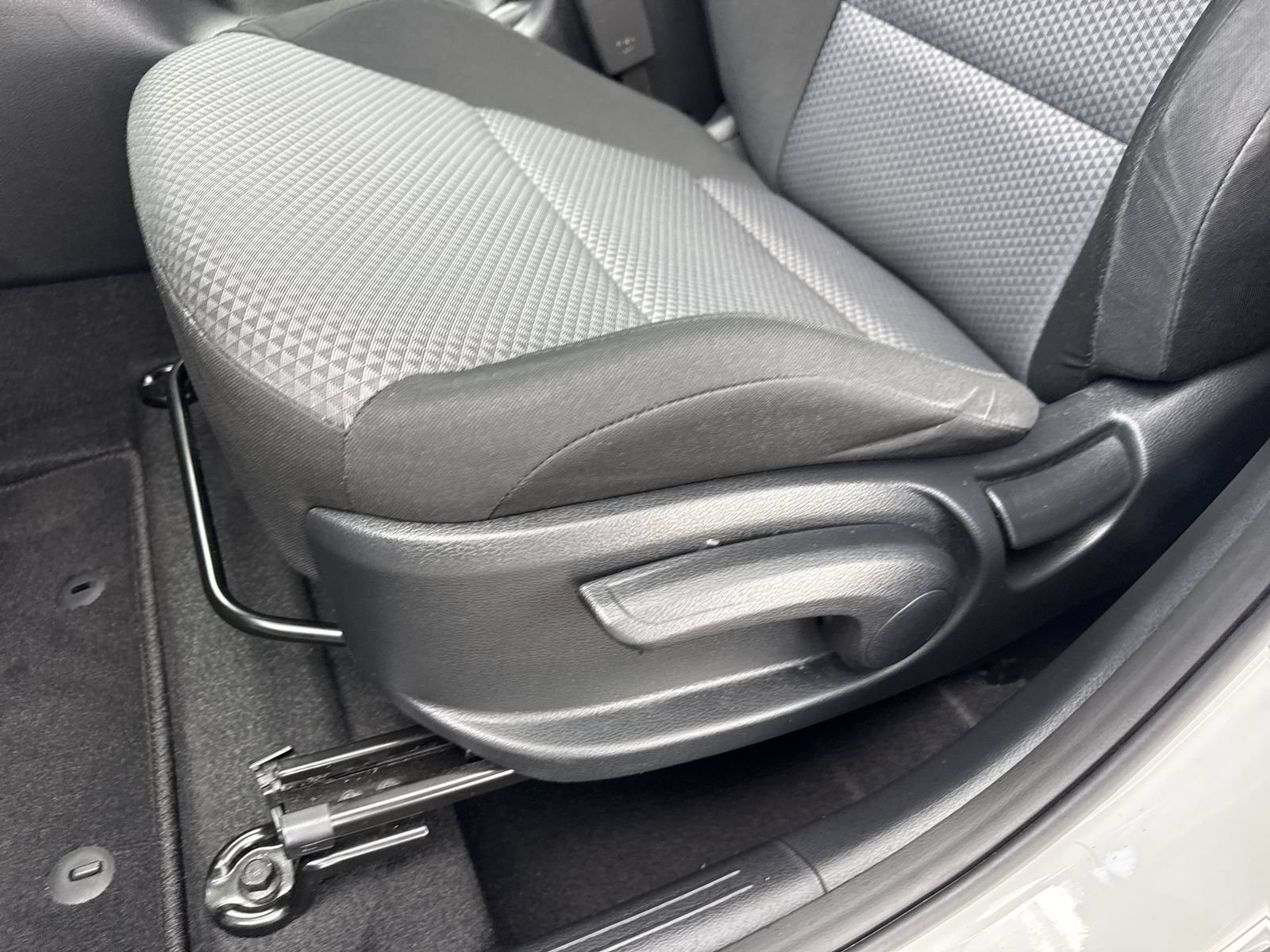 Used 2023 Kia Soul LX w/ LX Technology Package FWD image 16