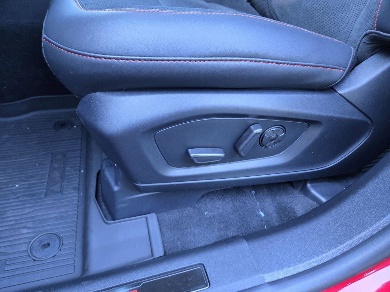 New 2025 Ford Explorer ST image 21