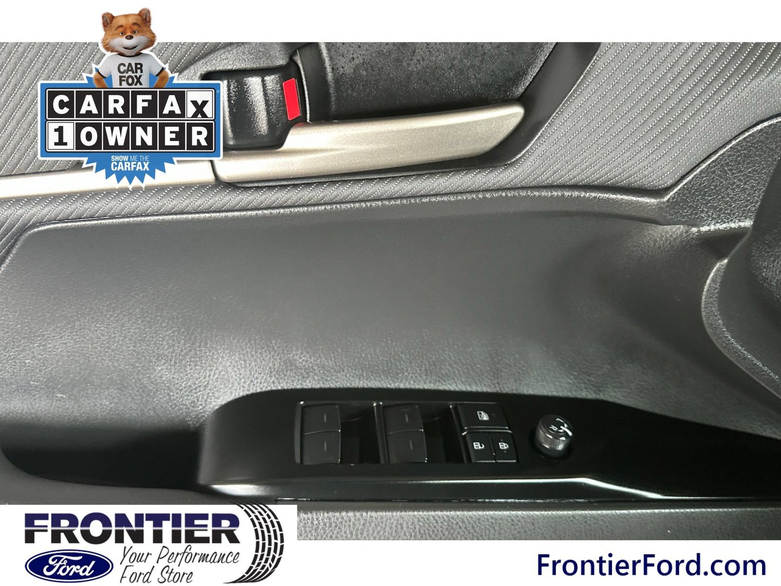 Used 2025 Toyota Camry SE FWD image 12