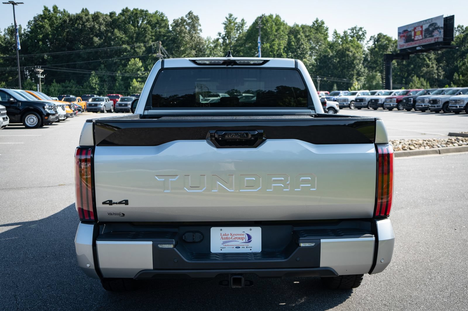 Used 2023 Toyota Tundra Platinum AWD/4WD image 8