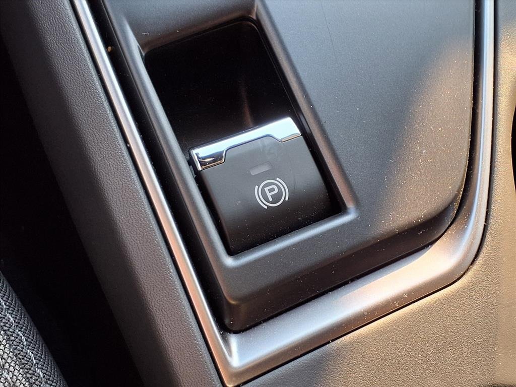 Certified 2025 Subaru Crosstrek 2.0i Premium image 24