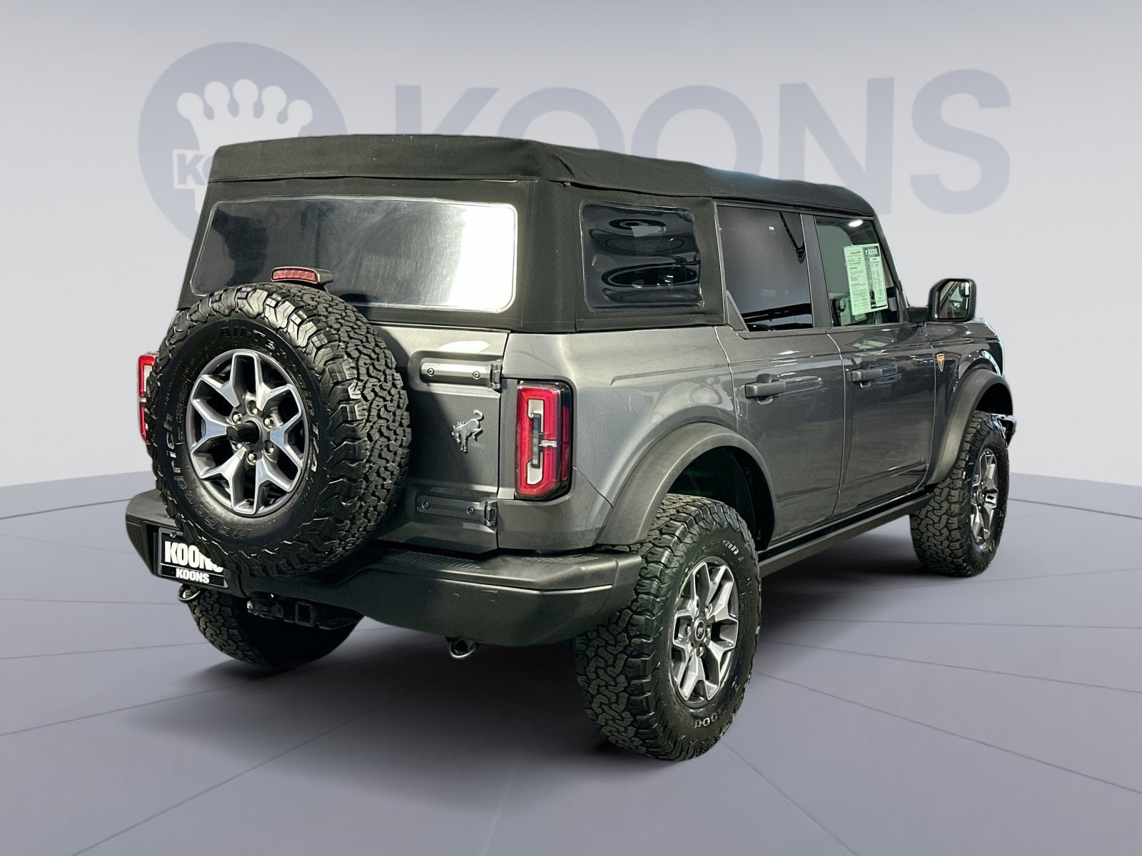Used 2021 Ford Bronco Badlands image 7