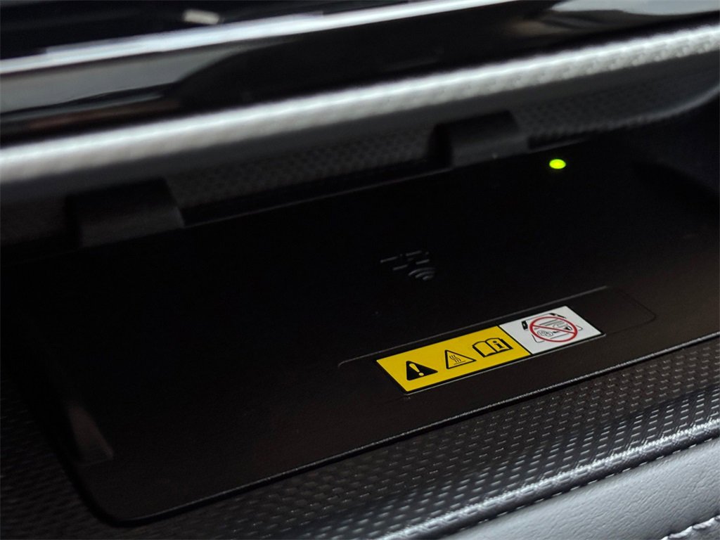 Used 2023 Toyota Highlander Platinum image 37