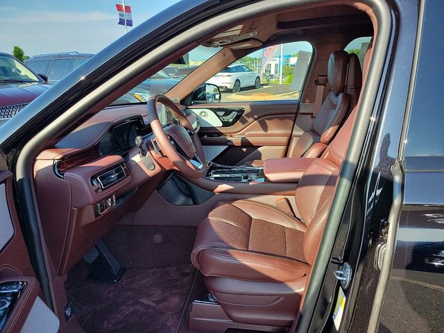 New 2024 Lincoln Aviator Black Label w/ Jet Package AWD/4WD image 6