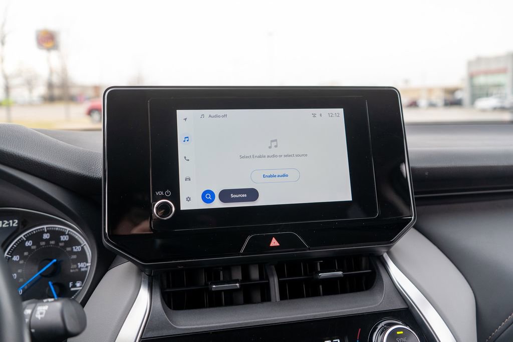 Certified 2024 Toyota Venza LE image 30