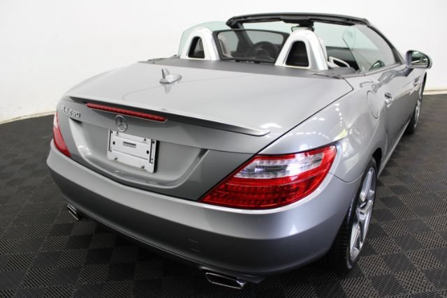 Used 2014 Mercedes-Benz SLK 250 image 10