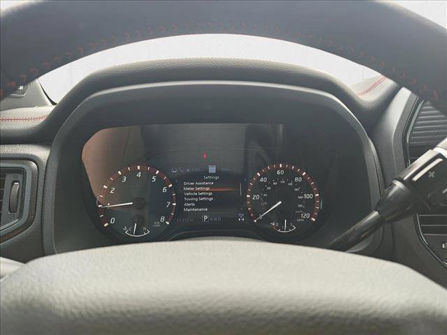 Used 2024 Nissan Titan PRO-4X w/ Pro-4x Convenience Package image 10
