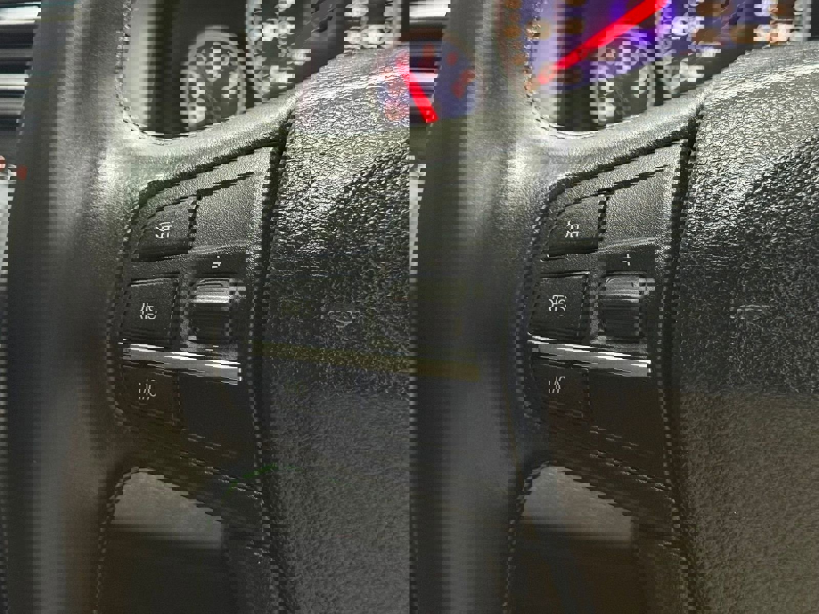 Used 2013 BMW 750Li LWB image 26