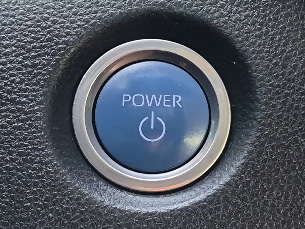 Used 2022 Toyota Corolla LE FWD image 28