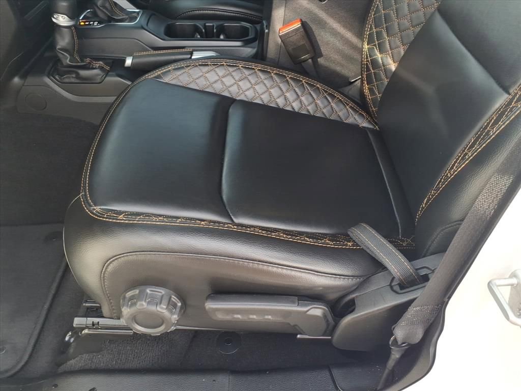 Used 2021 Jeep Wrangler Unlimited Sahara AWD/4WD image 10