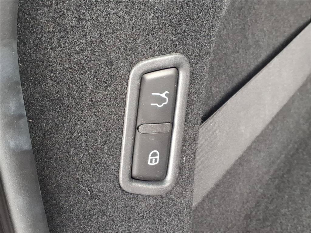 Used 2019 Maserati Levante AWD/4WD image 25