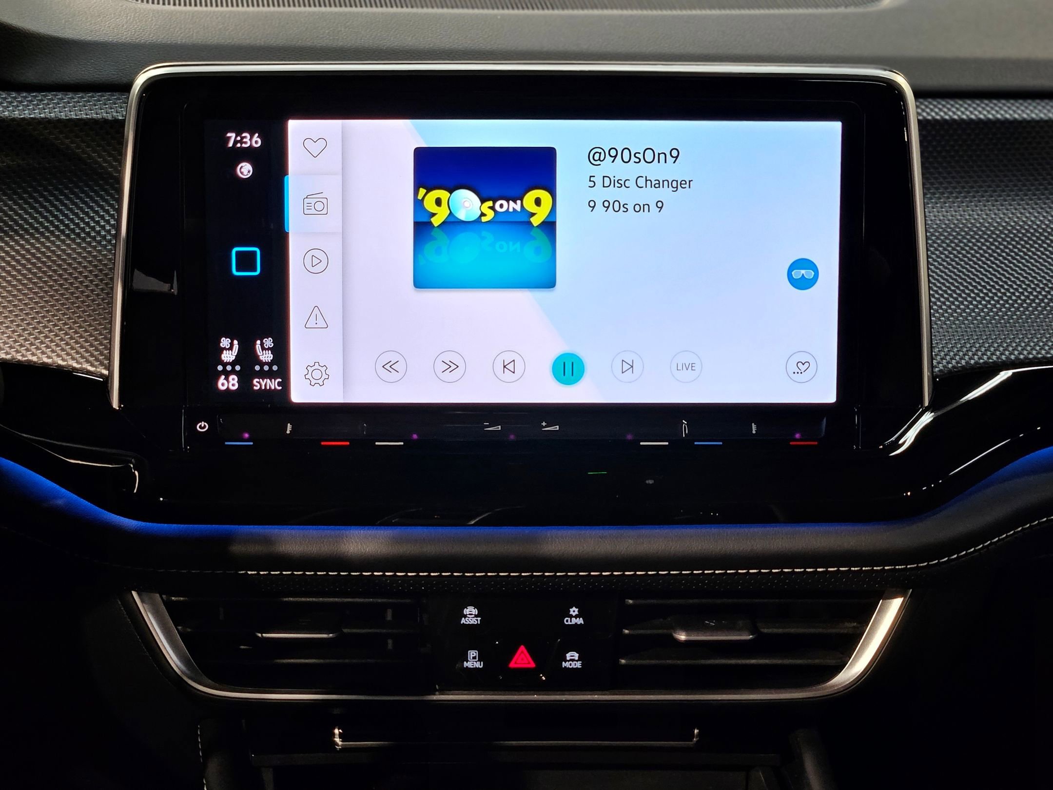 Used 2024 Volkswagen Atlas Cross Sport SEL R-Line image 16