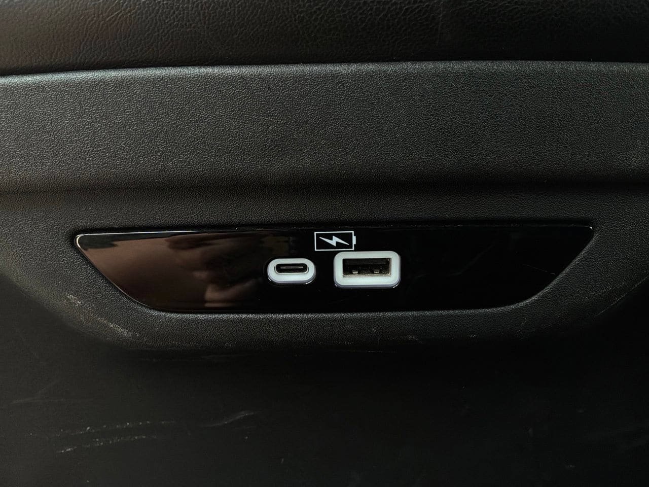 Used 2023 Chrysler Pacifica Touring-L FWD image 15