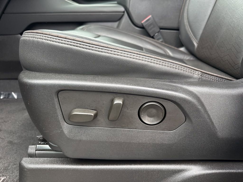 Used 2023 Chevrolet Tahoe High Country w/ LPO, Illumination Package image 10