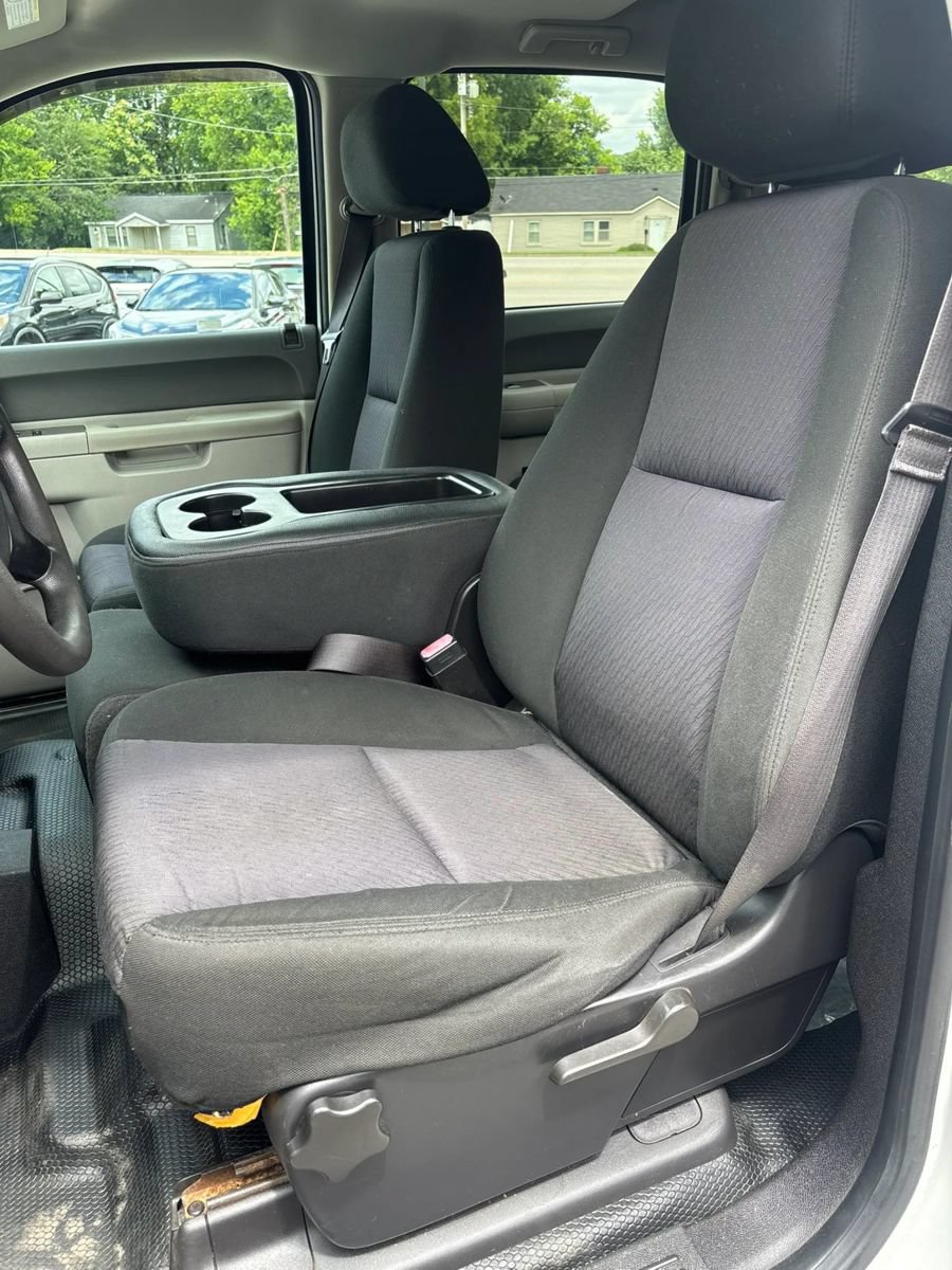 Used 2013 GMC Sierra 3500 W/T AWD/4WD image 10