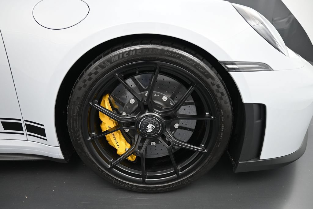 Certified 2026 Porsche 911 GT3 w/ Weissach Package RWD image 29