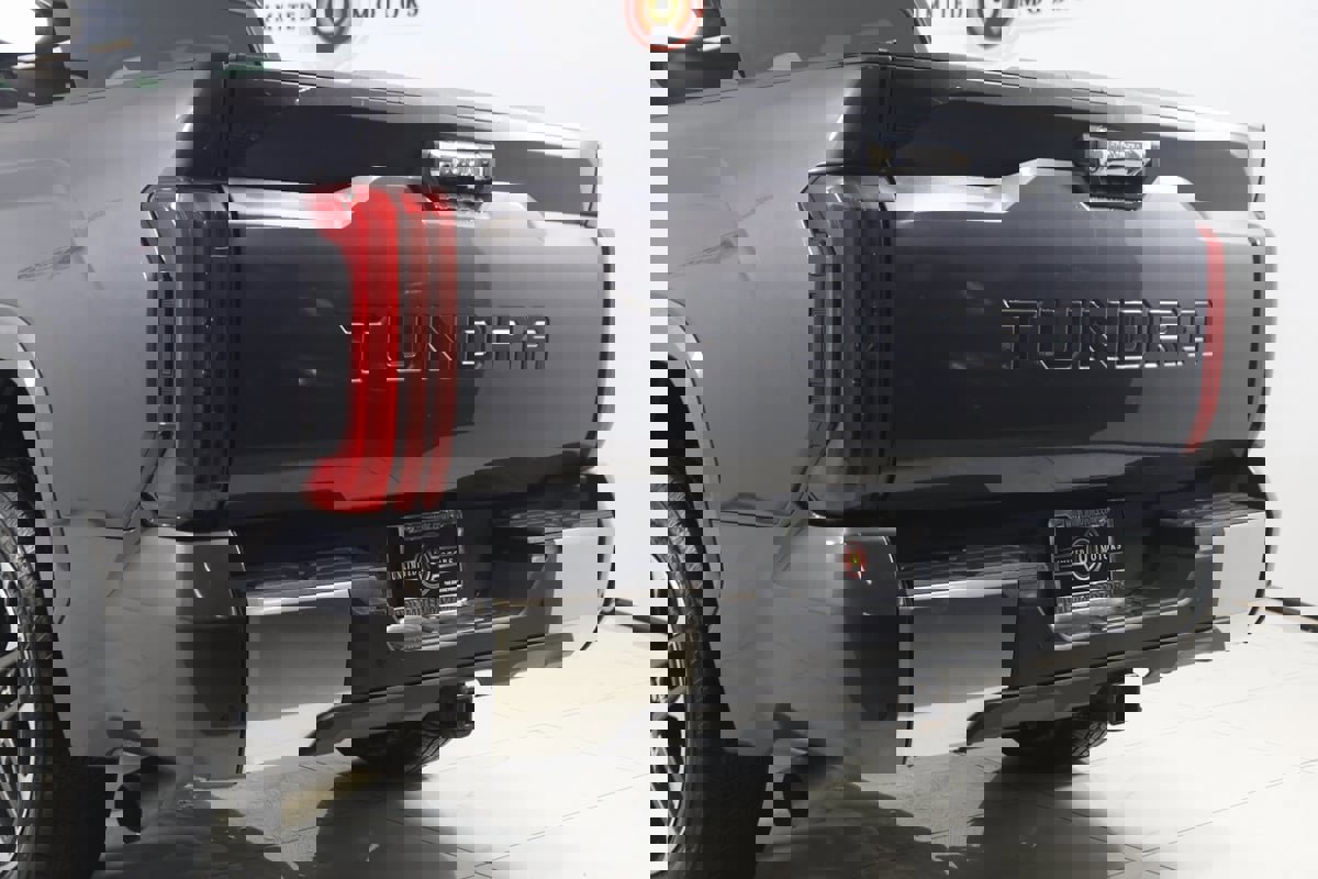 Used 2023 Toyota Tundra Limited image 21