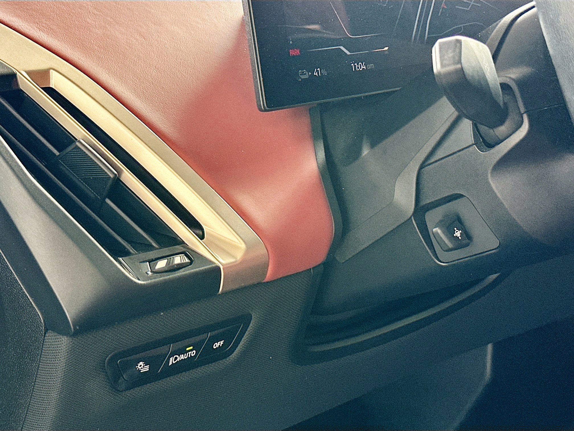 Certified 2022 BMW iX xDrive50 w/ Premium Package image 10