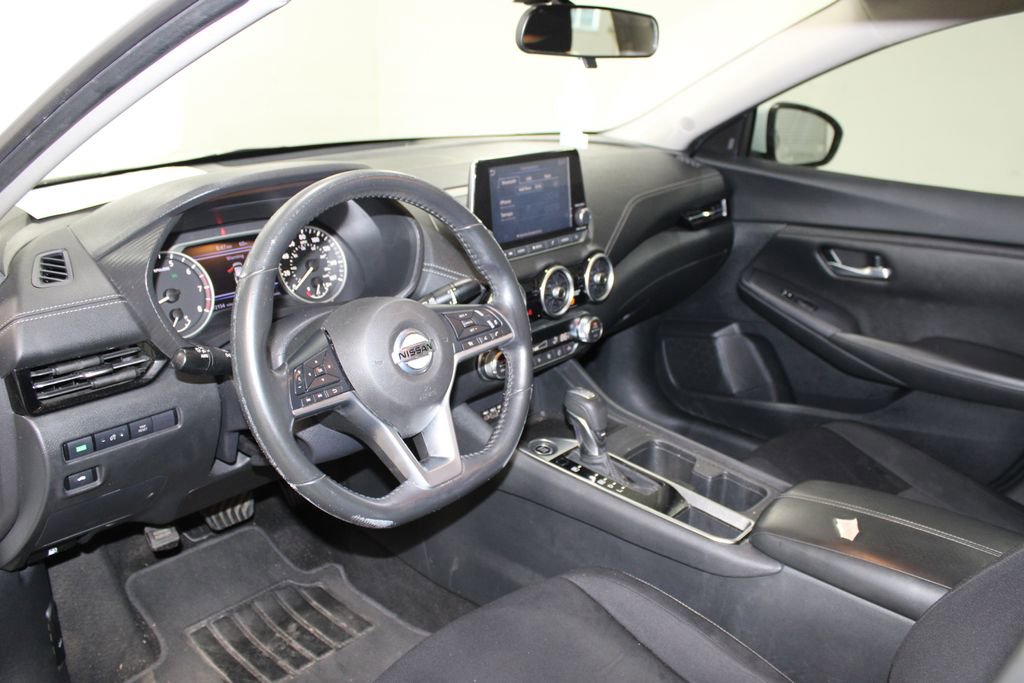 Used 2020 Nissan Sentra SV w/ Trunk Package FWD image 16