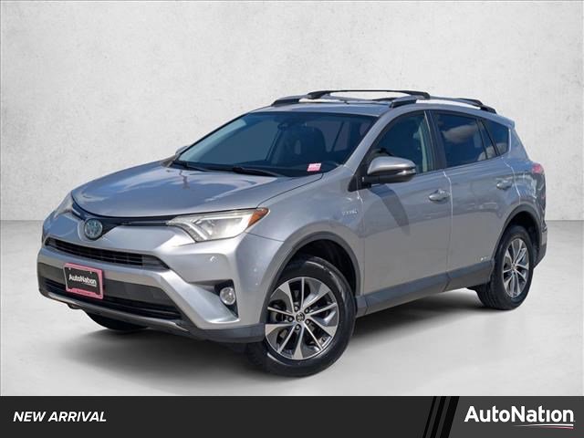 Used 2018 Toyota RAV4 XLE AWD/4WD image 1