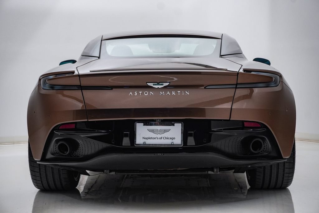 Used 2024 Aston Martin DB12 Coupe RWD image 7