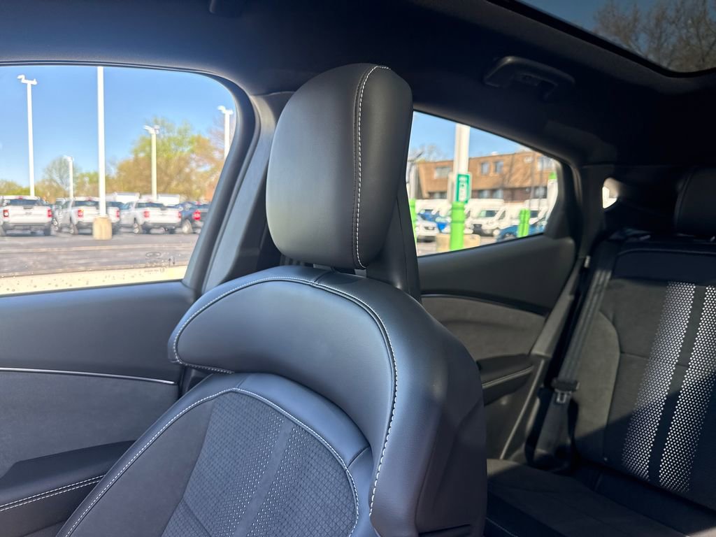 Used 2025 Ford Mustang Mach-E GT image 37