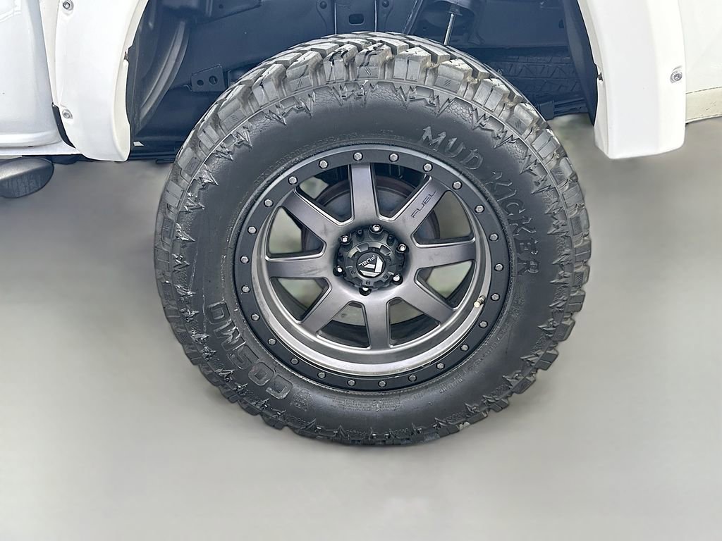 Used 2017 Toyota Tacoma SR5 w/ Tow Package AWD/4WD image 32