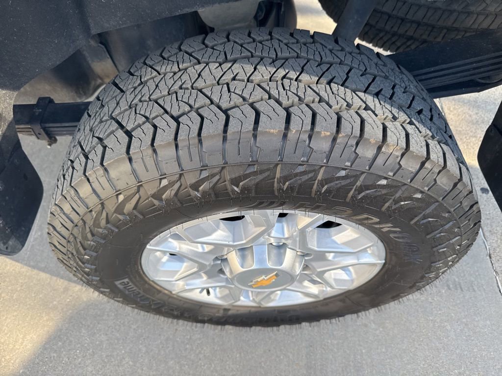 Used 2024 Chevrolet Silverado 2500 LTZ image 3