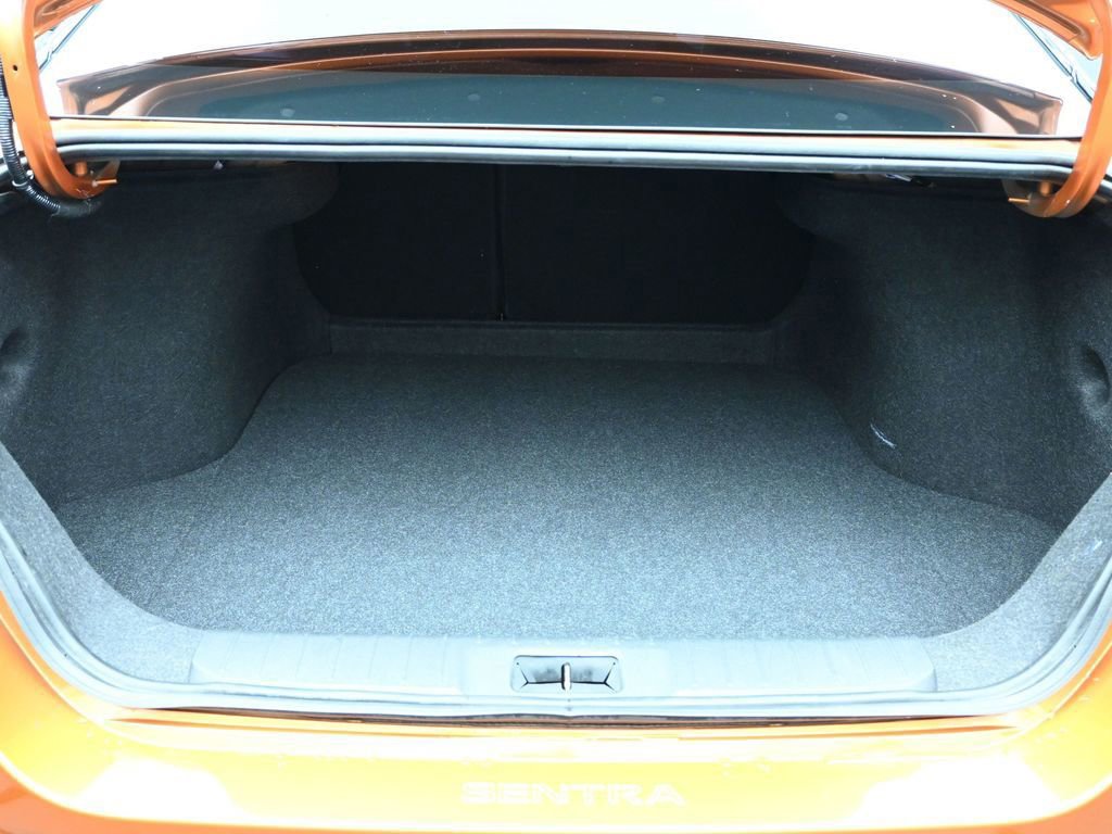 Used 2024 Nissan Sentra SR w/ SR Premium Package image 24