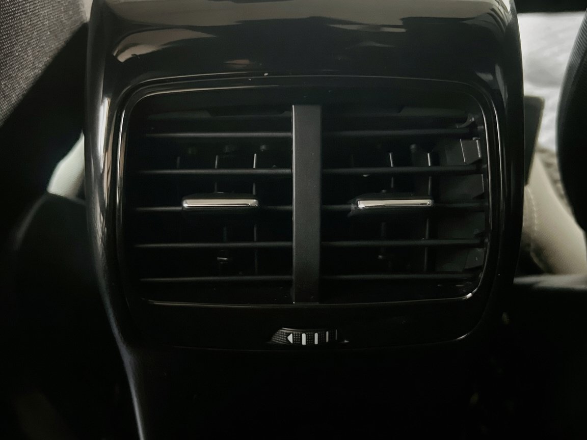 Used 2020 Ford Escape SE FWD image 18