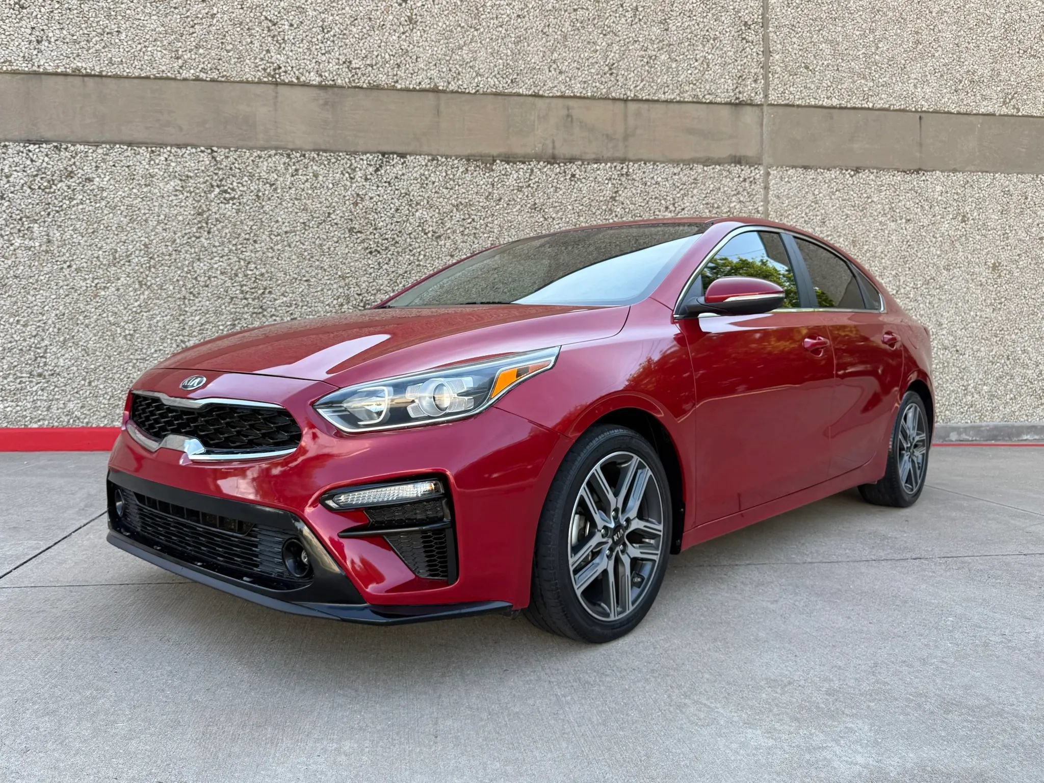 Used 2020 Kia Forte EX FWD image 2